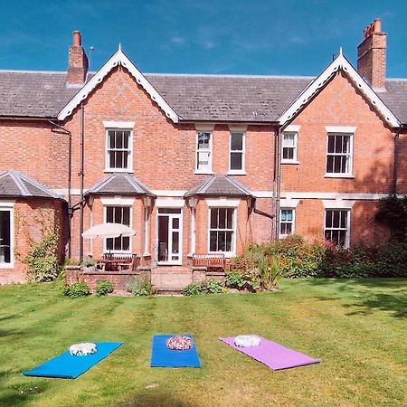 Claridge House Bed & Breakfast Lingfield Dış mekan fotoğraf