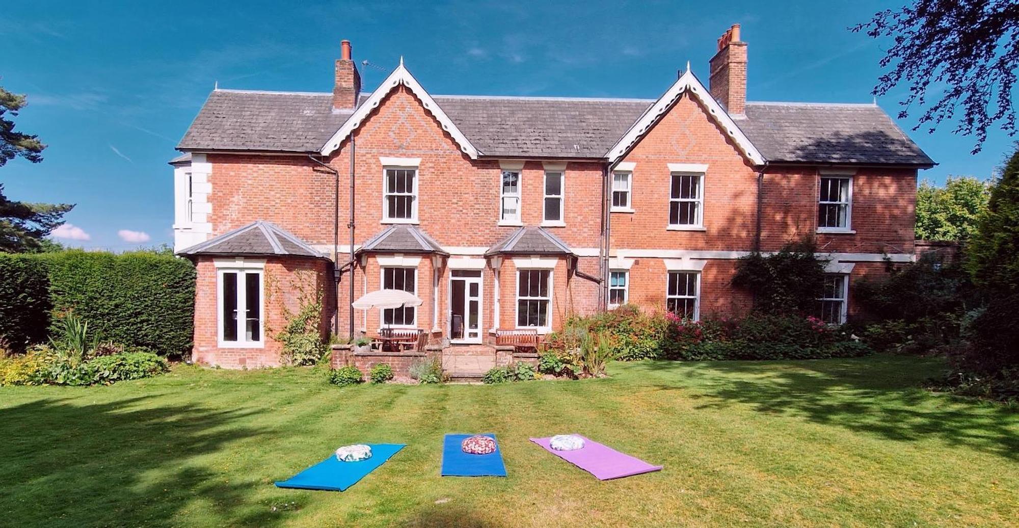 Claridge House Bed & Breakfast Lingfield Dış mekan fotoğraf