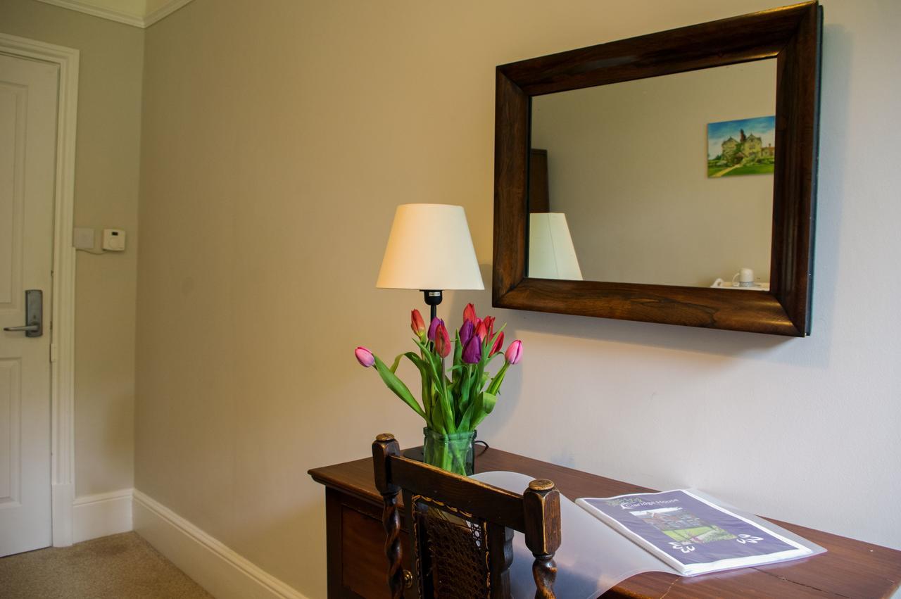 Claridge House Bed & Breakfast Lingfield Dış mekan fotoğraf