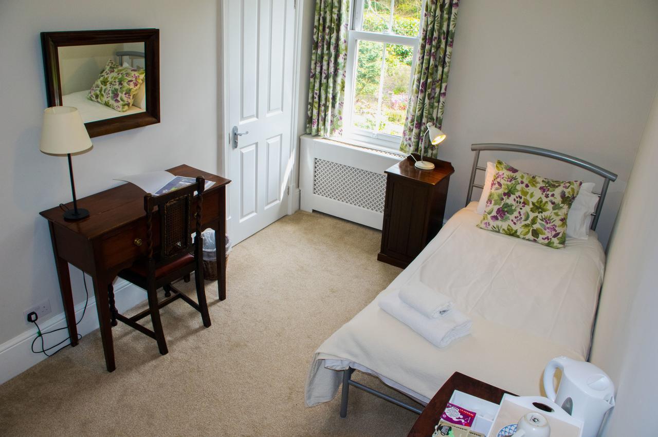 Claridge House Bed & Breakfast Lingfield Dış mekan fotoğraf