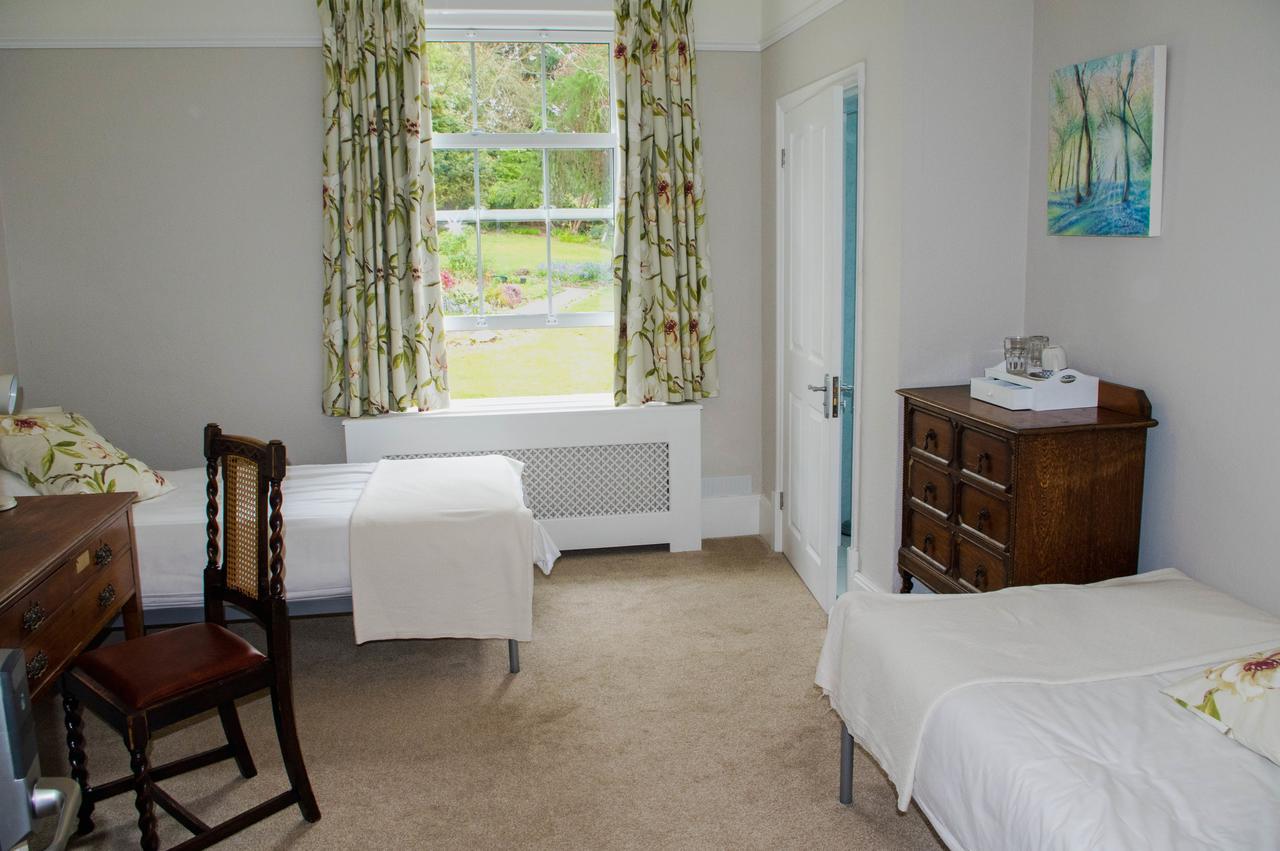 Claridge House Bed & Breakfast Lingfield Dış mekan fotoğraf
